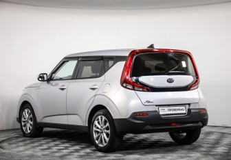 Подержанный автомобиль Kia Soul 2019 года (7 фото)