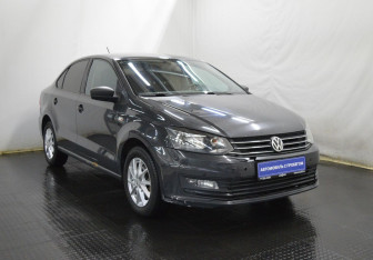 Подержанный автомобиль Volkswagen Polo Sedan 2016 года (3 фото)