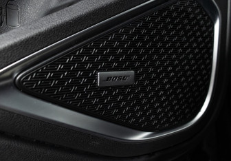 Подержанный автомобиль Geely Tugella 2023 года (26 фото)