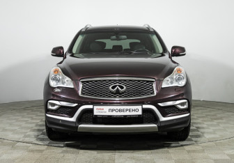 Подержанный автомобиль Infiniti QX50 2016 года (2 фото)