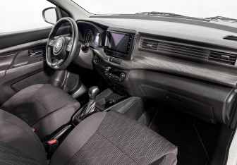 Подержанный автомобиль Suzuki Ertiga 2022 года (14 фото)
