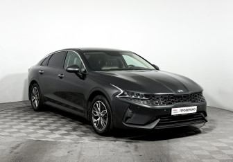 Подержанный автомобиль Kia K5 2021 года (3 фото)