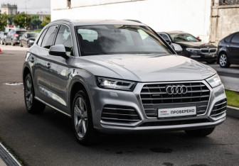 Подержанный автомобиль Audi Q5 2020 года (5 фото)