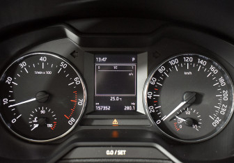 Подержанный автомобиль Skoda Octavia Liftback 2014 года (11 фото)