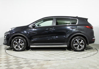 Подержанный автомобиль Kia Sportage 2020 года (8 фото)