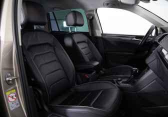 Подержанный автомобиль Volkswagen Tiguan 2018 года (12 фото)
