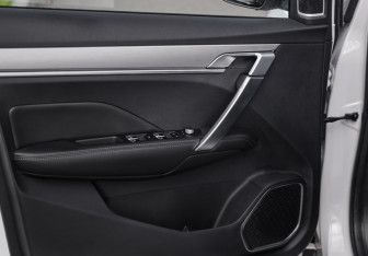 Подержанный автомобиль Geely Coolray 2021 года (21 фото)