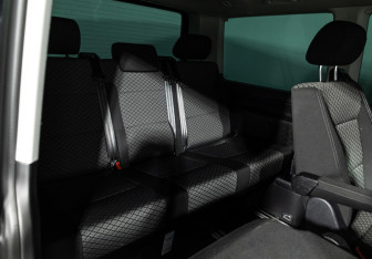 Подержанный автомобиль Volkswagen Multivan 2021 года (15 фото)