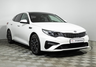 Подержанный автомобиль Kia Optima Sedan 2018 года (3 фото)
