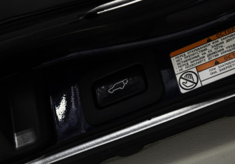 Подержанный автомобиль Lexus LX 2015 года (29 фото)