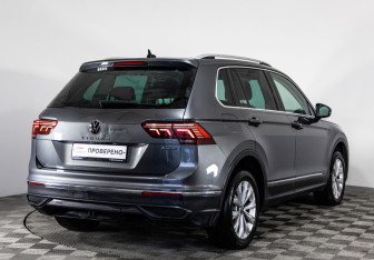 Подержанный автомобиль Volkswagen Tiguan 2021 года (5 фото)