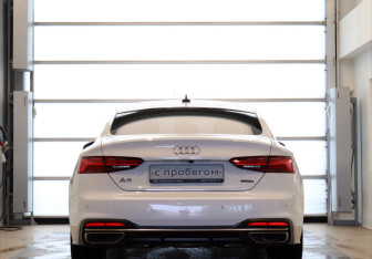 Подержанный автомобиль Audi A5 Liftback 2020 года (8 фото)