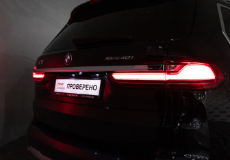 Подержанный автомобиль BMW X7 2020 года (40 фото)