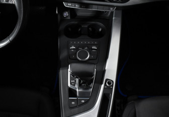 Подержанный автомобиль Audi A4 Sedan 2015 года (12 фото)