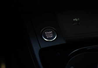 Подержанный автомобиль Audi A4 Sedan 2020 года (21 фото)