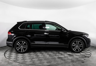 Подержанный автомобиль Volkswagen Tiguan 2020 года (4 фото)