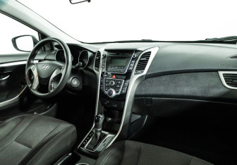 Подержанный автомобиль Hyundai i30 Hatchback 2013 года (9 фото)