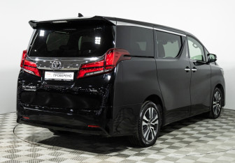 Подержанный автомобиль Toyota Alphard 2019 года (5 фото)