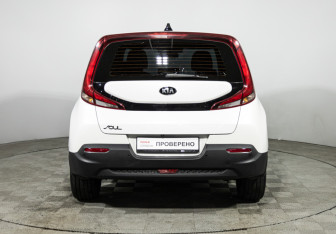 Подержанный автомобиль Kia Soul 2020 года (6 фото)