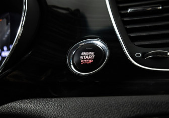 Подержанный автомобиль Kia Carnival 2019 года (21 фото)