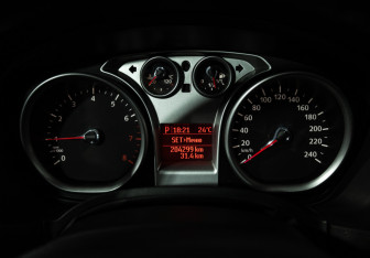 Подержанный автомобиль Ford Focus Hatchback 2009 года (12 фото)