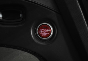 Подержанный автомобиль Acura ZDX 2012 года (18 фото)