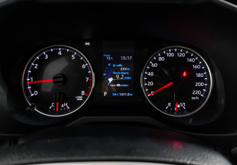 Подержанный автомобиль Toyota RAV4 2019 года (18 фото)