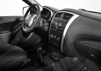 Подержанный автомобиль Datsun on-DO 2015 года (13 фото)