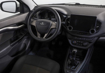 Подержанный автомобиль LADA (ВАЗ) Vesta Sedan 2017 года (8 фото)