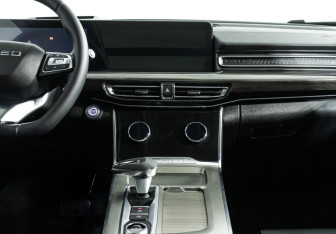 Подержанный автомобиль Exeed VX 2023 года (14 фото)