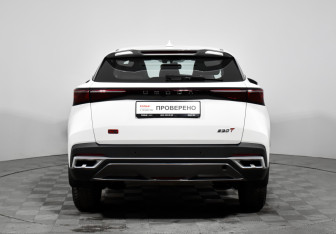 Подержанный автомобиль Omoda C5 2024 года (6 фото)