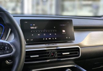 Подержанный автомобиль Geely Coolray 2023 года (11 фото)