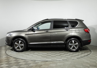 Подержанный автомобиль Haval H6 2018 года (8 фото)