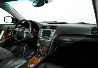 Подержанный автомобиль Toyota Camry Sedan 2008 года (9 фото)