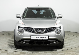 Подержанный автомобиль Nissan Juke 2014 года (2 фото)