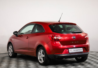 Подержанный автомобиль SEAT Ibiza Hatchback 2012 года (6 фото)