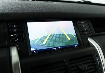 Подержанный автомобиль Land Rover Discovery Sport 2017 года (15 фото)