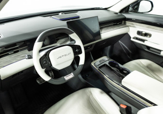 Подержанный автомобиль Jetour Dashing 2023 года (11 фото)