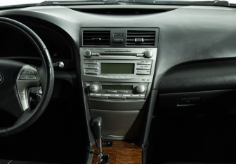 Подержанный автомобиль Toyota Camry Sedan 2010 года (14 фото)