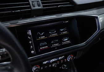 Подержанный автомобиль Audi Q3 Sportback 2021 года (21 фото)