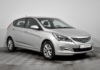 Подержанный автомобиль Hyundai Solaris Hatchback 2015 года (3 фото)