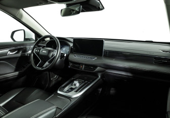 Подержанный автомобиль Haval Jolion 2023 года (9 фото)