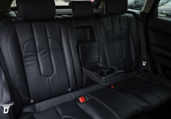 Подержанный автомобиль Land Rover Range Rover Evoque 2012 года (26 фото)