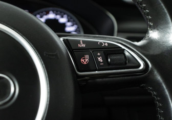 Подержанный автомобиль Audi A6 allroad 2016 года (23 фото)