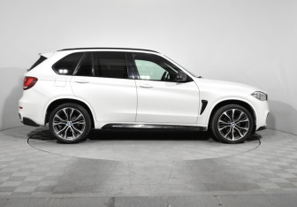 Подержанный автомобиль BMW X5 2018 года (4 фото)