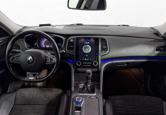 Подержанный автомобиль Renault Talisman Wagon 2016 года (14 фото)