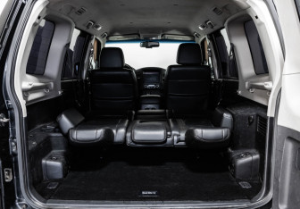 Подержанный автомобиль Mitsubishi Pajero 2012 года (21 фото)