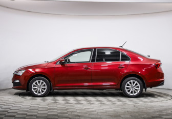 Подержанный автомобиль Skoda Rapid Liftback 2020 года (8 фото)