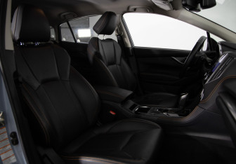 Подержанный автомобиль Subaru XV 2018 года (12 фото)