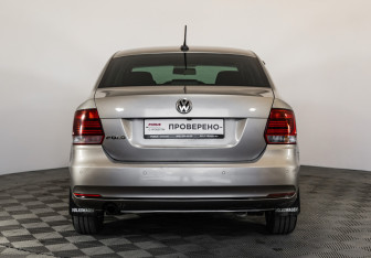 Подержанный автомобиль Volkswagen Polo Sedan 2019 года (6 фото)
